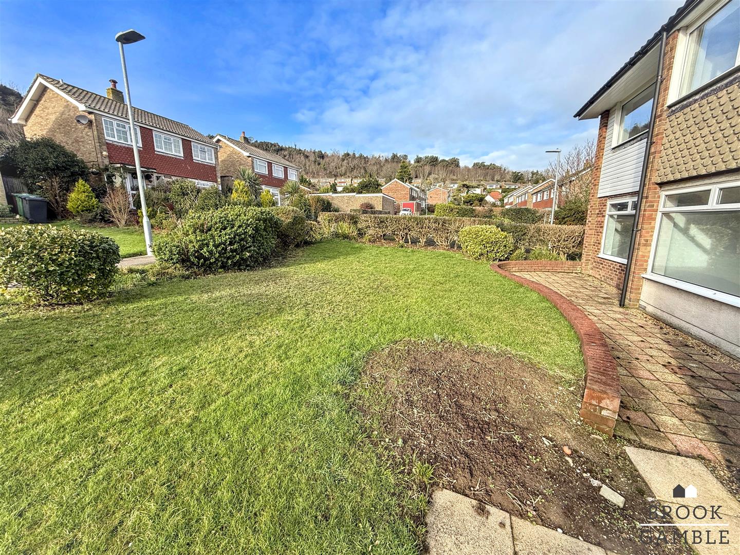5 Bedroom House - Detached. Bracken Road in Eastbourne,  18